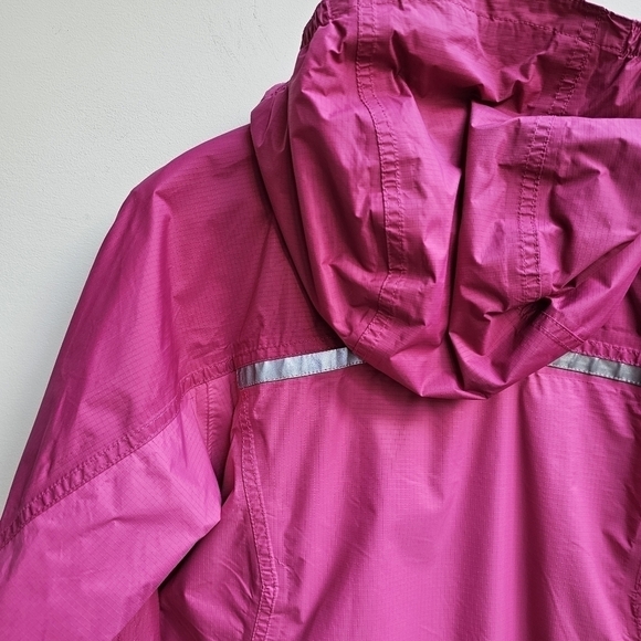 L.L.Bean Pink Jacket, Light Fleece Lining, Size Small (Women) Large (Girl) - Picture 4 of 15
